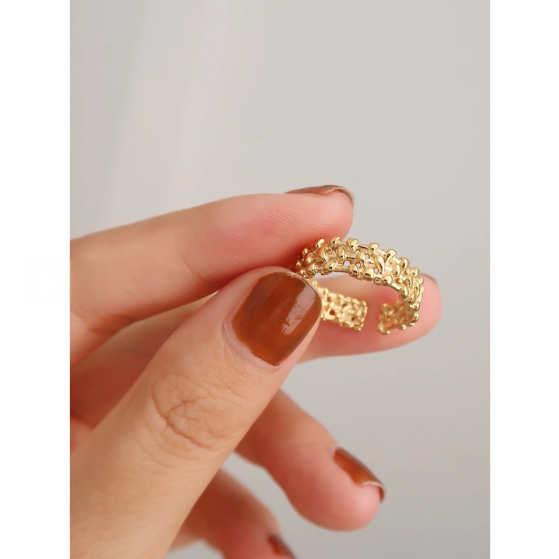 Titanium Steel Woven Open Ring – Adjustable Hollow Gold Band