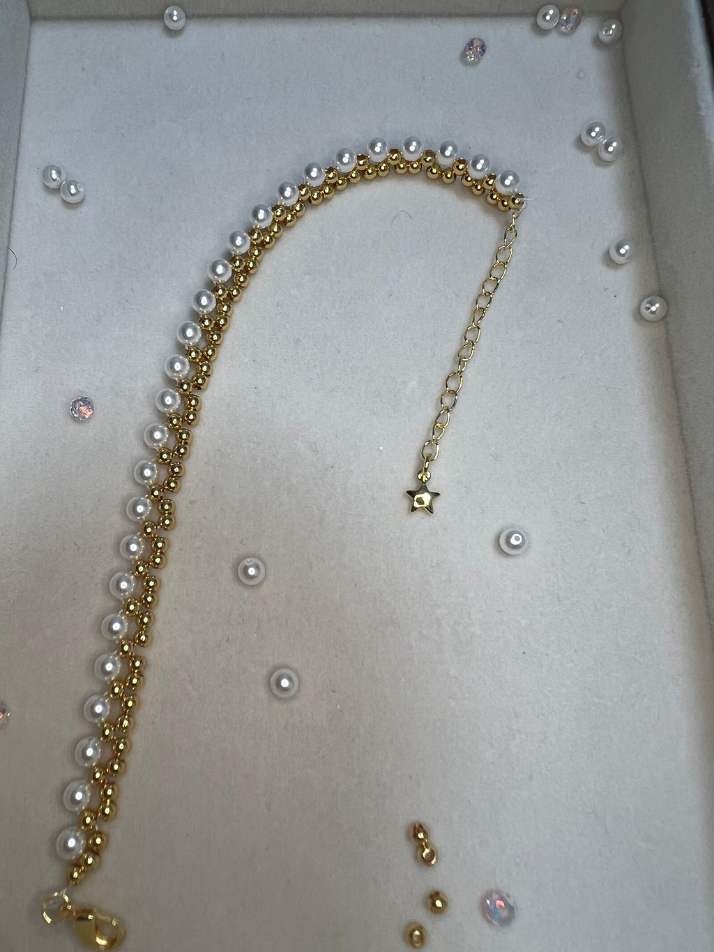 DIY Glass Pearl & Gold Bead Bracelet Kit – Vintage Minimalist Style