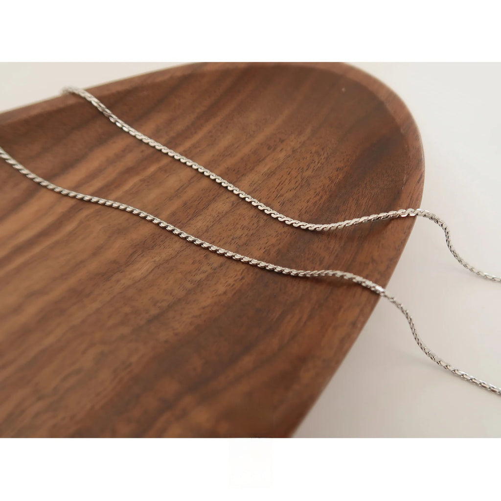 S-Twist Chain Necklace | Minimalist Gold & Silver Stainless Steel
