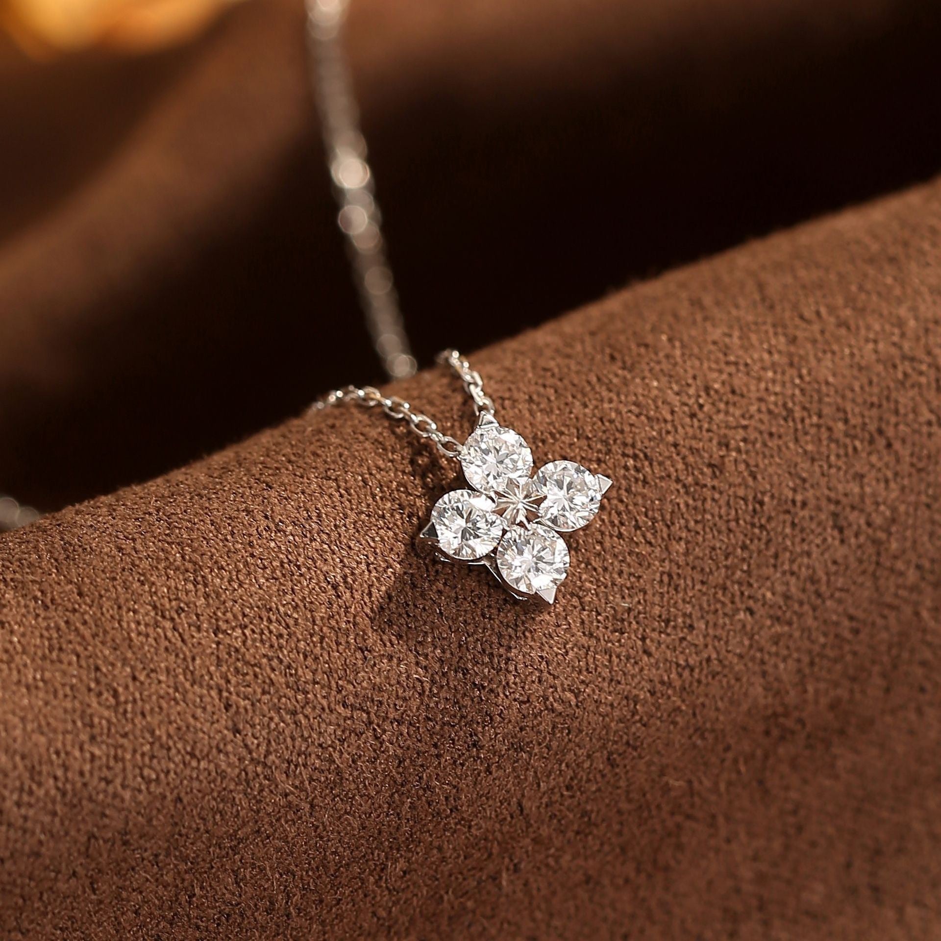 lucky four leaf clover silver goldwhite color necklace details