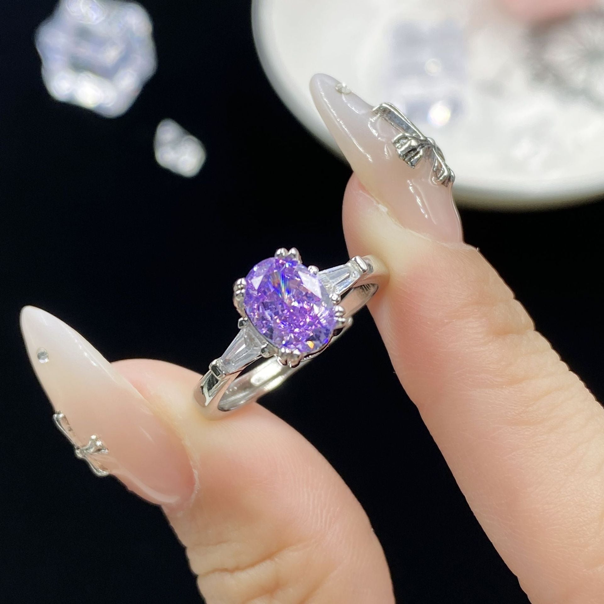 Elegant purple ice-flower cut zircon open ring with a large pigeon egg statement stone
